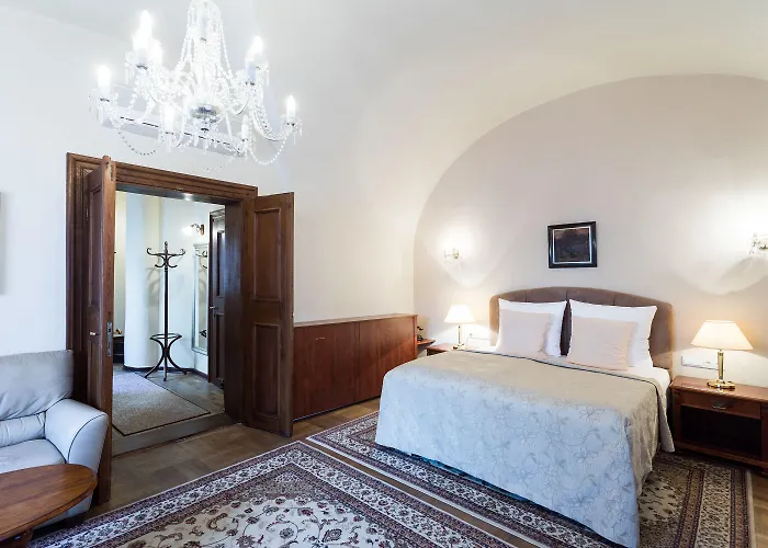 Hotel Aurus By Adrez