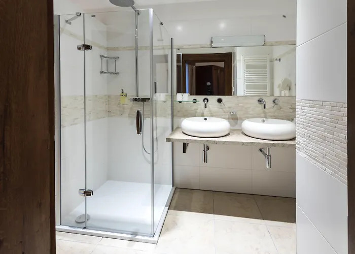 Aurus By Adrez 4* Prague