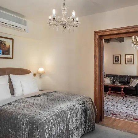 Aurus By Adrez Прага