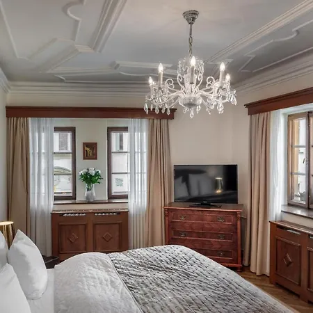 Aurus By Residences Hotel