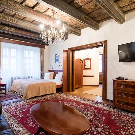 Aurus By Adrez Hotel