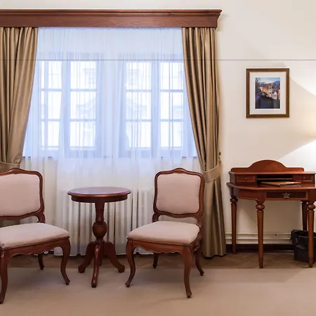 Hotel Aurus By Adrez Praga