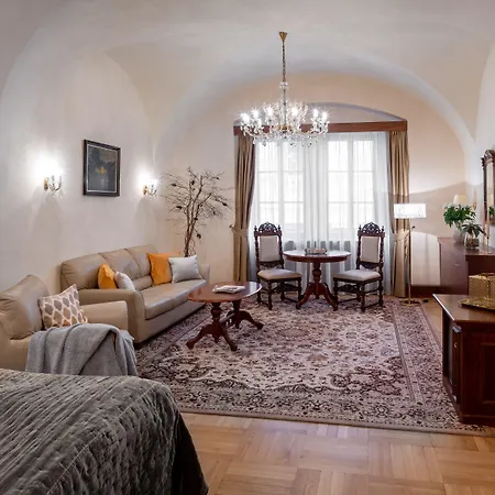 Aurus By Adrez Praga