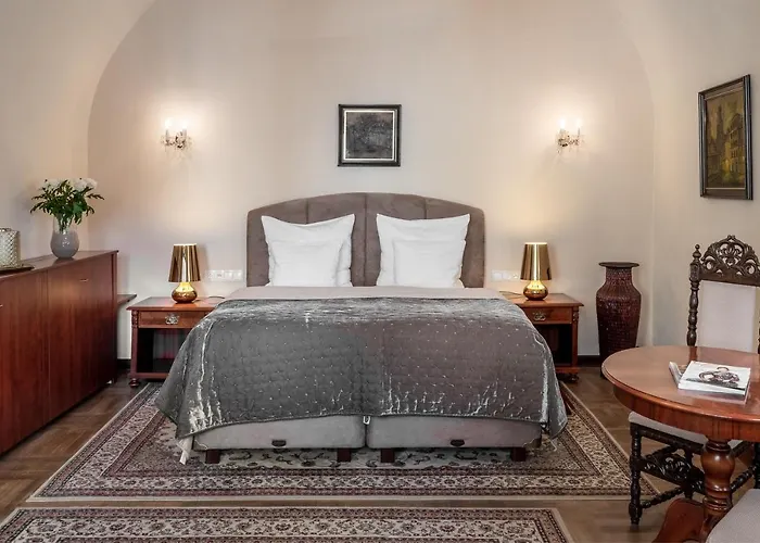 Aurus By Adrez Hotel