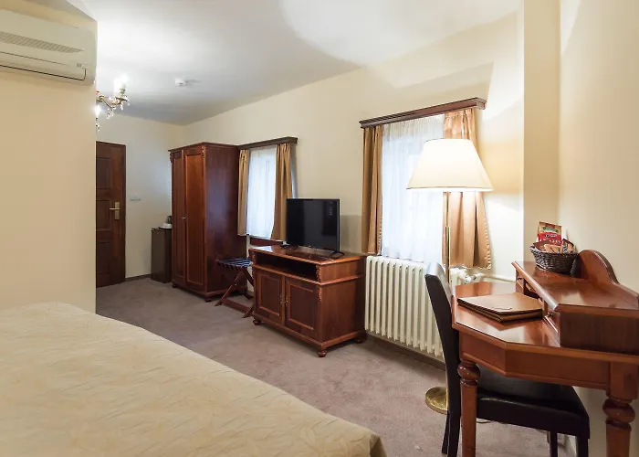 Hotel Aurus By Adrez 4*