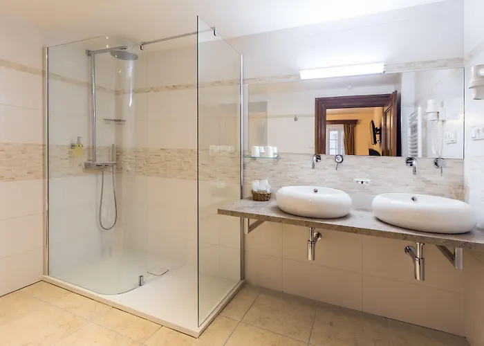 Aurus By Adrez 4* Prague