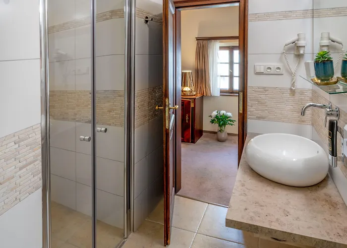 Hotel Aurus By Adrez 4*