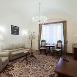 Aurus By Adrez 4* Prague